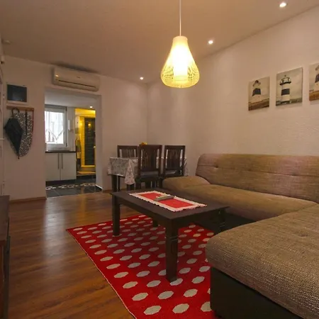 Apartment Fuer 3 Personen Ca 38 Qm In Pula, Istrien Istrische Riviera Pula
